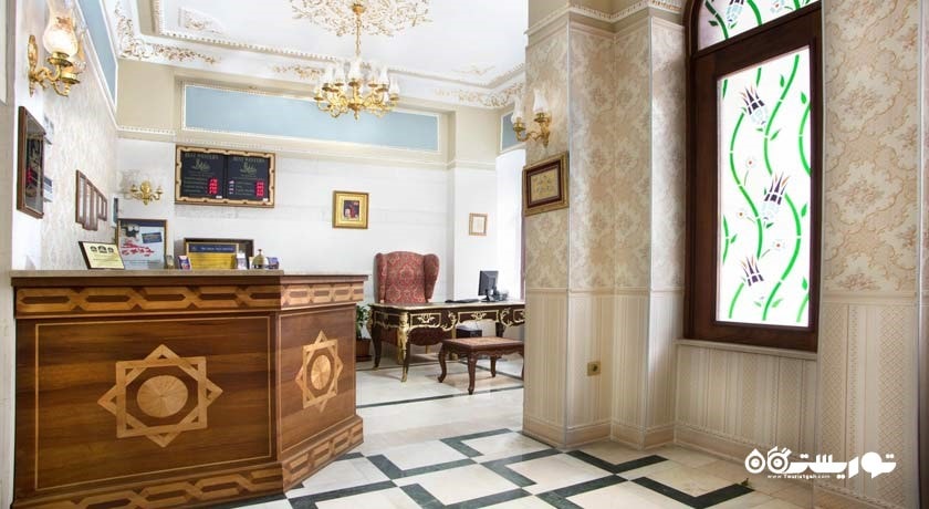 میز پذیرش هتل بست وسترن امبر